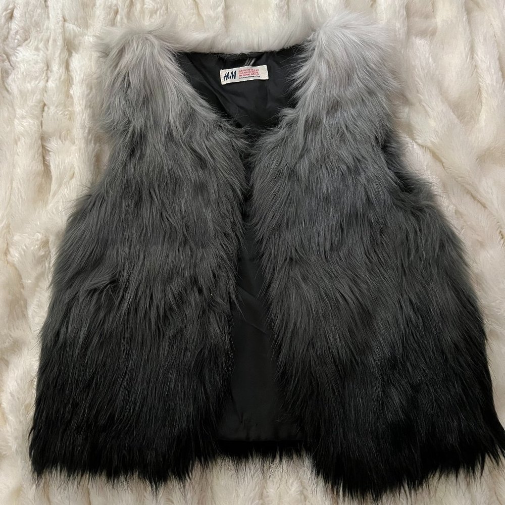H&M Girls Faux Fur ombre vest size 8 - 10 youth